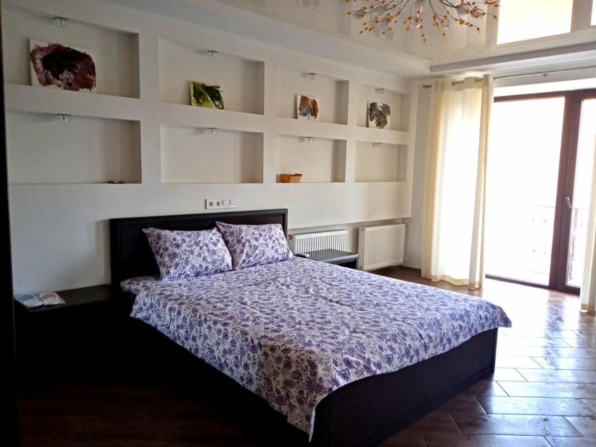 1-room Center Apartment *